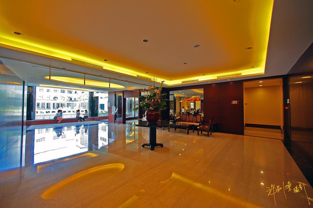 Garden Villa Kaohsiung Bagian luar foto