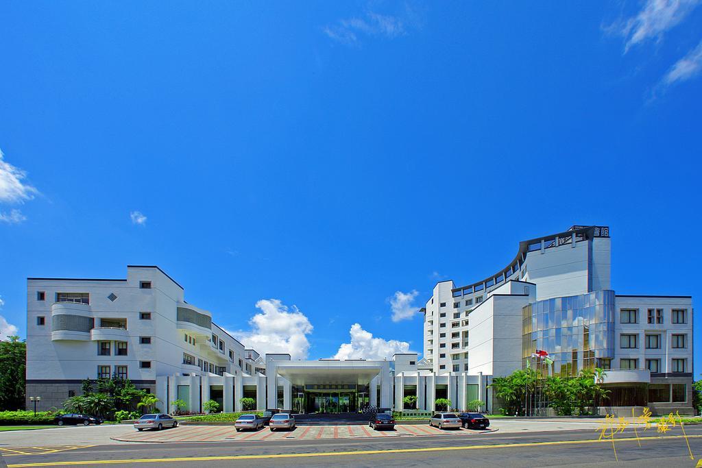 Garden Villa Kaohsiung Bagian luar foto