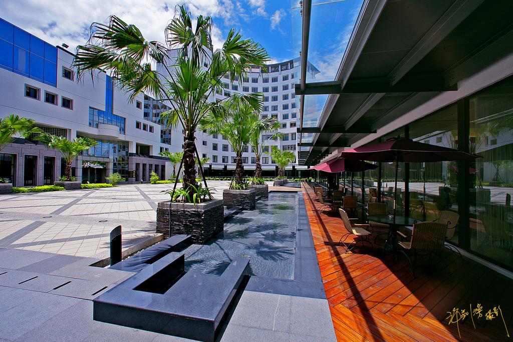Garden Villa Kaohsiung Bagian luar foto