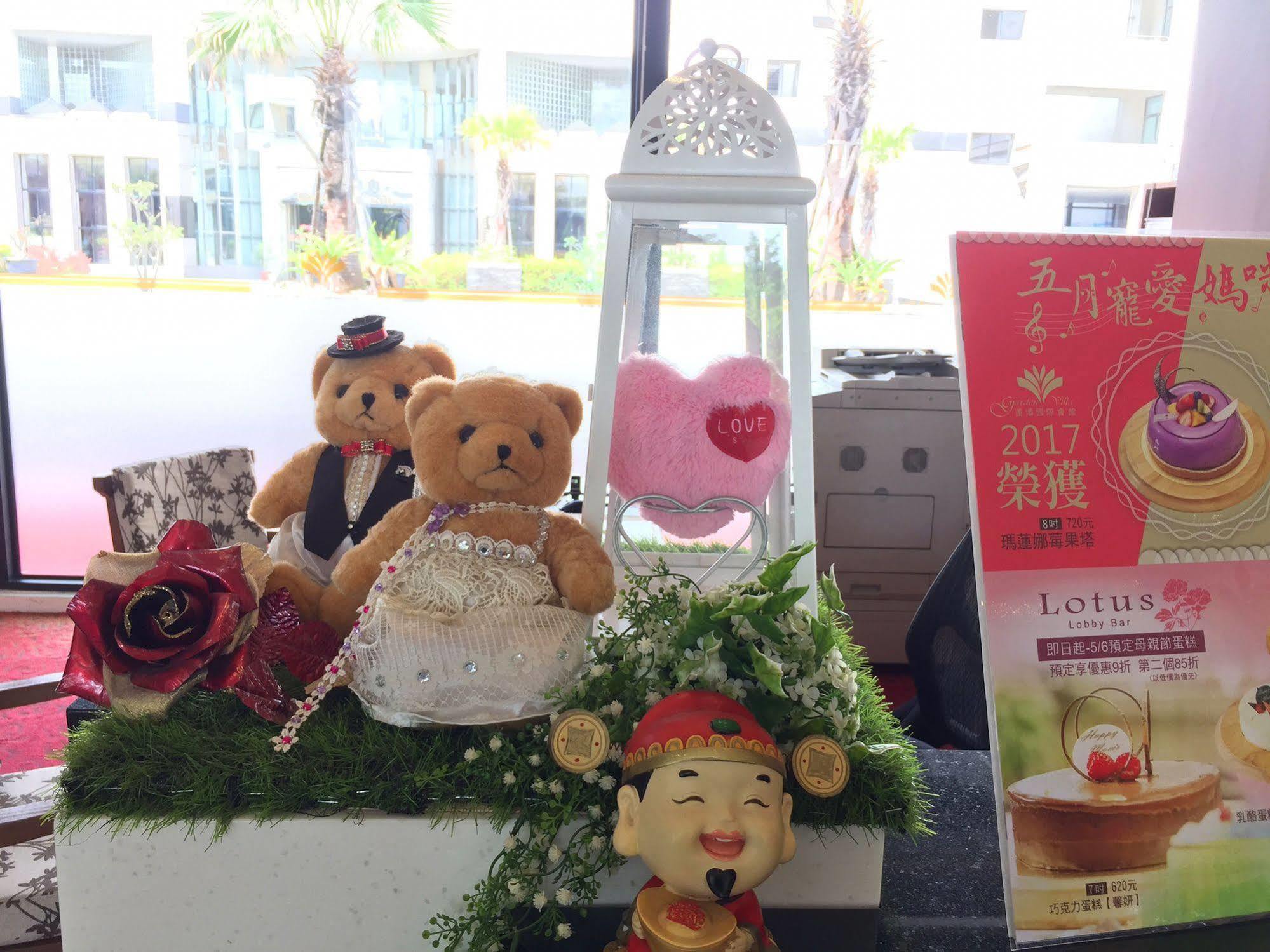 Garden Villa Kaohsiung Bagian luar foto