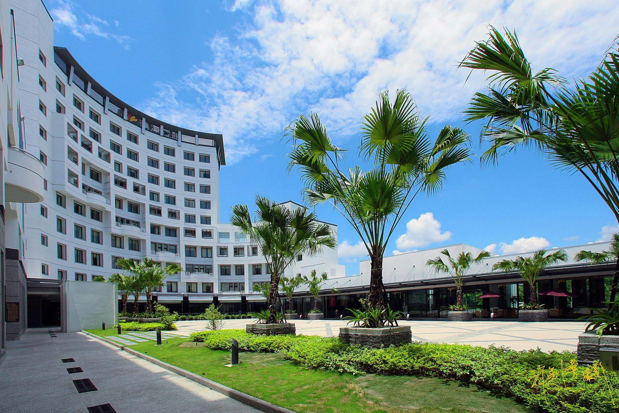 Garden Villa Kaohsiung Bagian luar foto